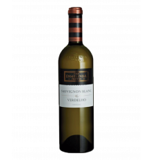 Casa Ermelinda Freitas...